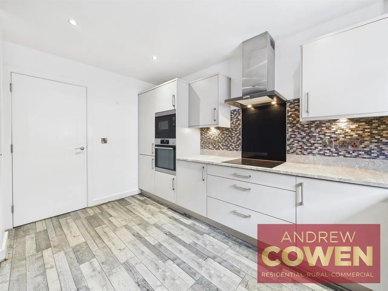 48 Holbeck Hill, Scarborough YO11 3HT, photo 22