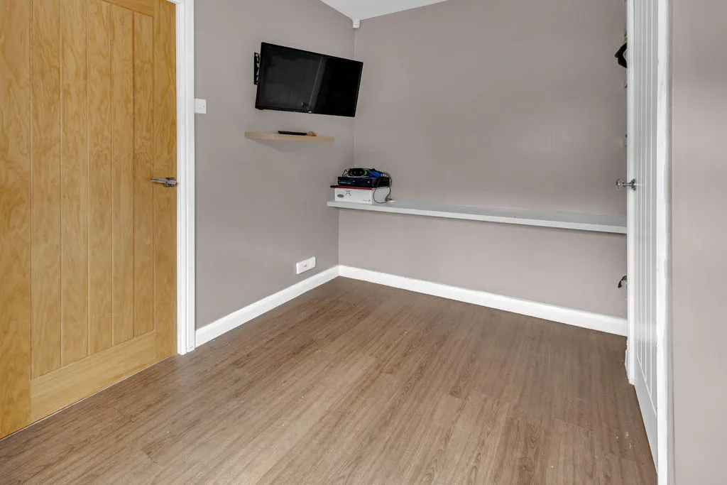 Yarwood Close, Heywood OL10 4DG, photo 4