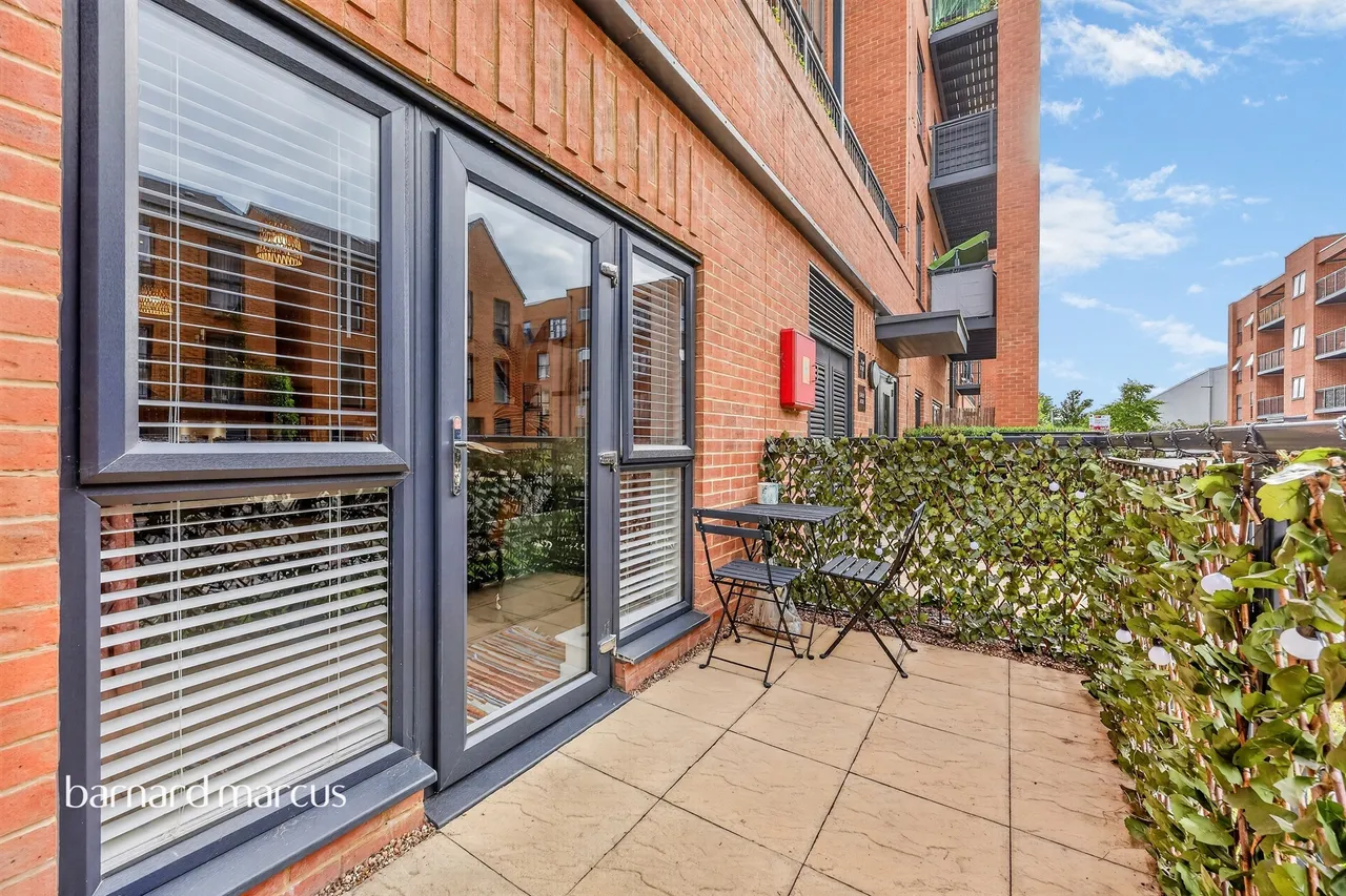 Thimble Crescent, Wallington, SM6, photo 6
