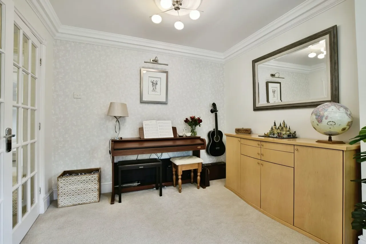 The Carriages, Booth Road, Altrincham, Greater Manchester, WA14, photo 16