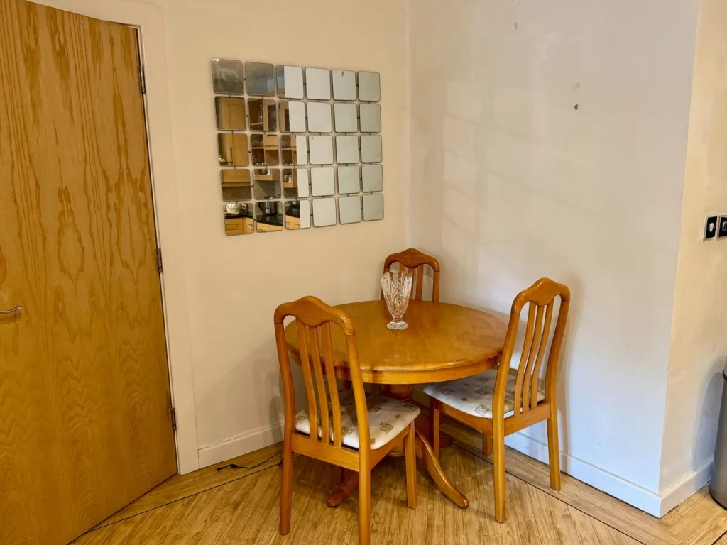 Deighton Road, LS22, photo 4