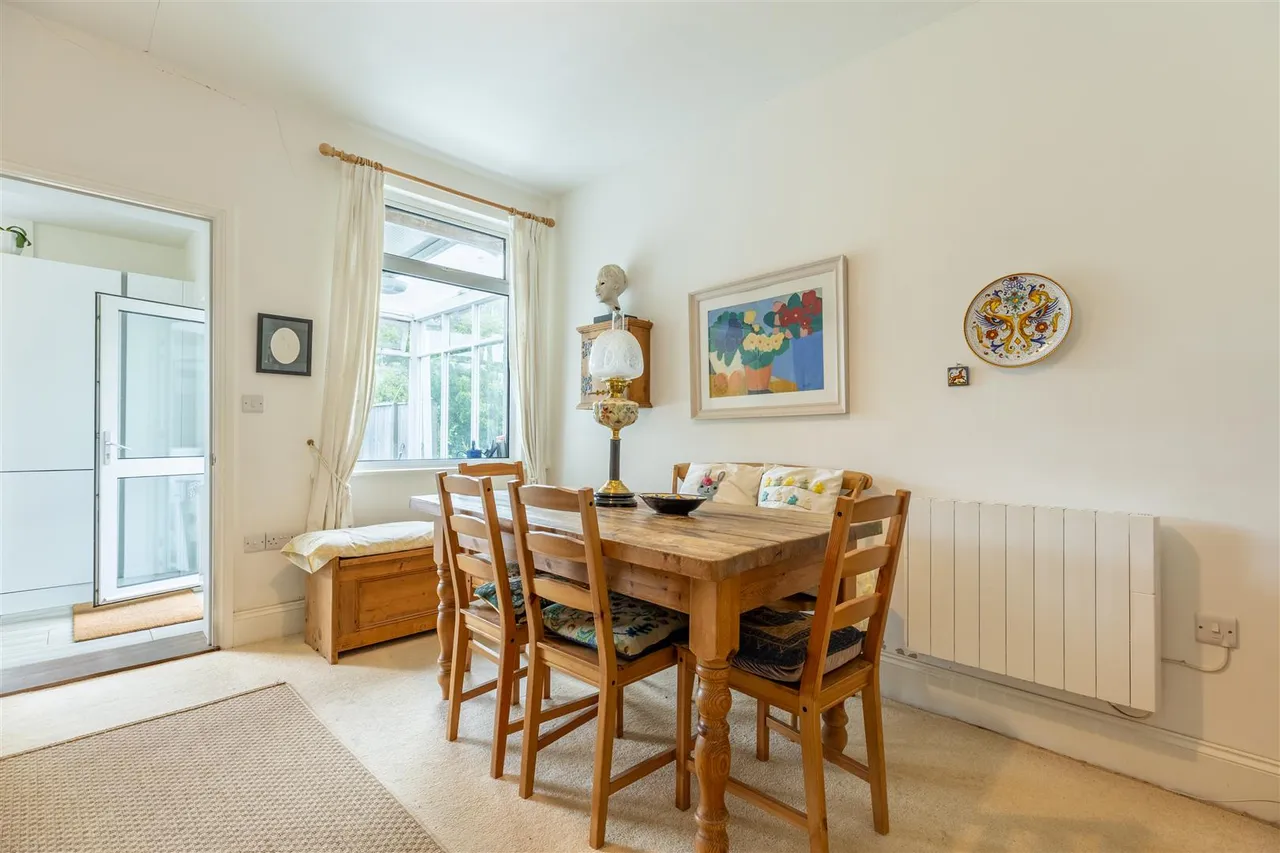 Crudwell, Malmesbury, SN16, photo 10