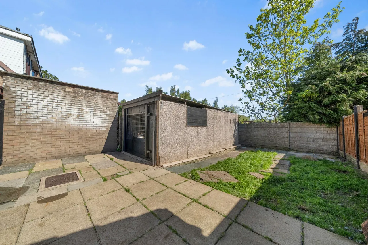 Monmouth Crescent, Ashton-In-Makerfield, Wigan, WN4 9JD, photo 17