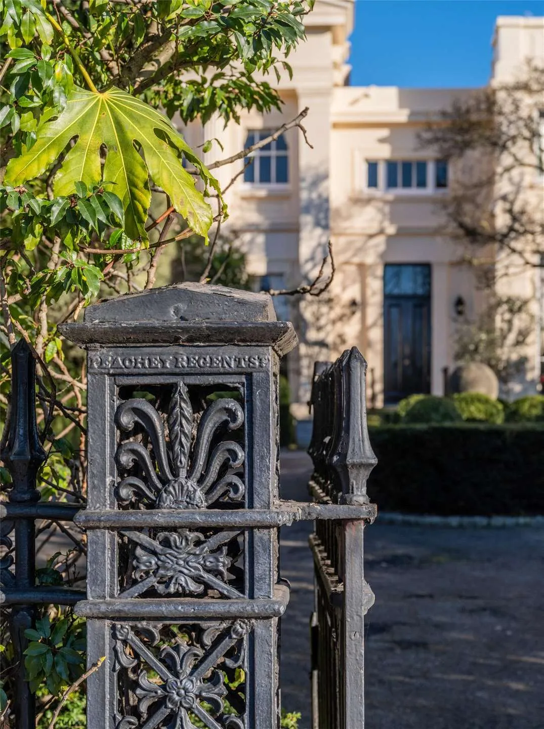 Gloucester Gate, Regent's Park, London, NW1 4HG, photo 2
