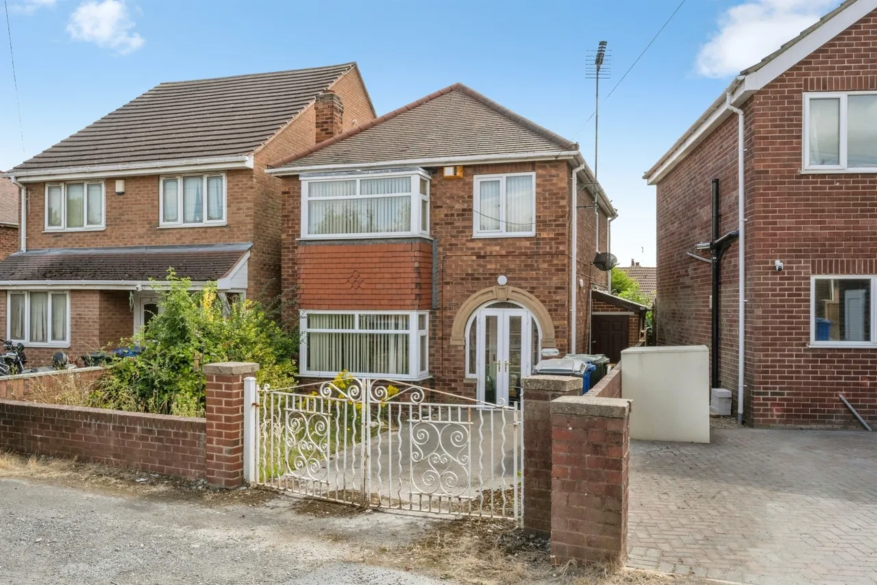 3 bed house for sale — Morley Place, Conisbrough, Doncaster