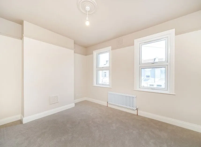 Holness Road, Stratford, E15, photo 7