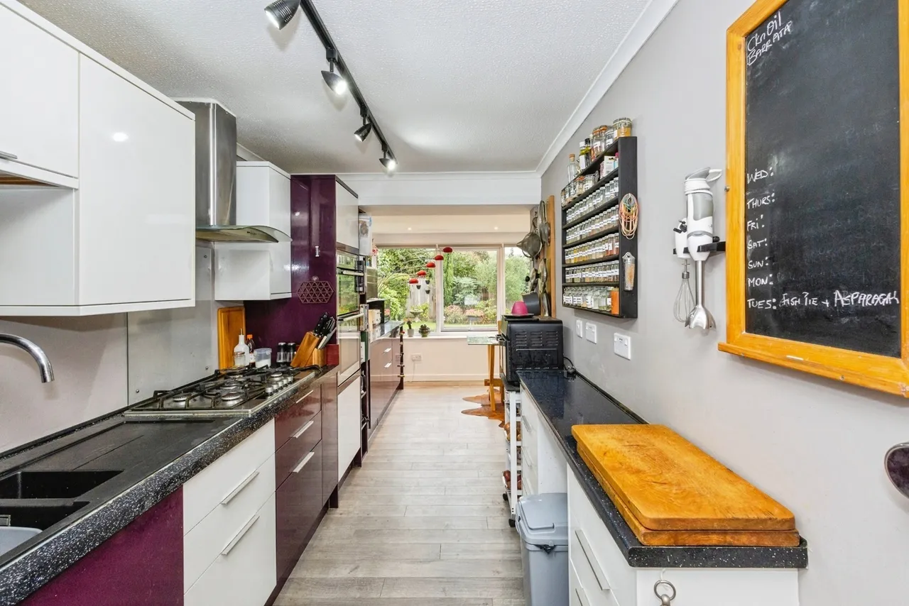 Selsey Close, Hayling Island, PO11, photo 6