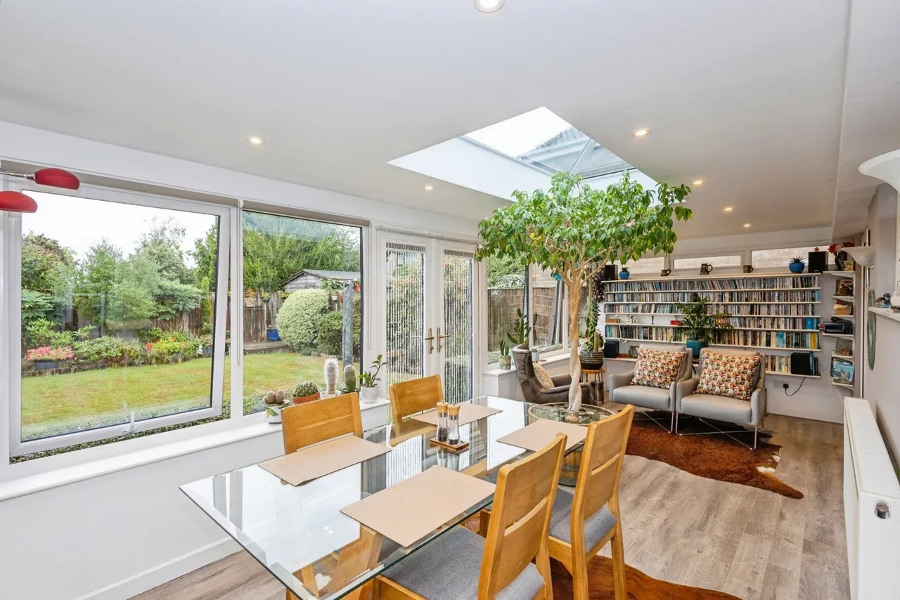 Selsey Close, Hayling Island, PO11, photo 7