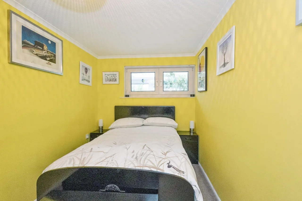 Selsey Close, Hayling Island, PO11, photo 10