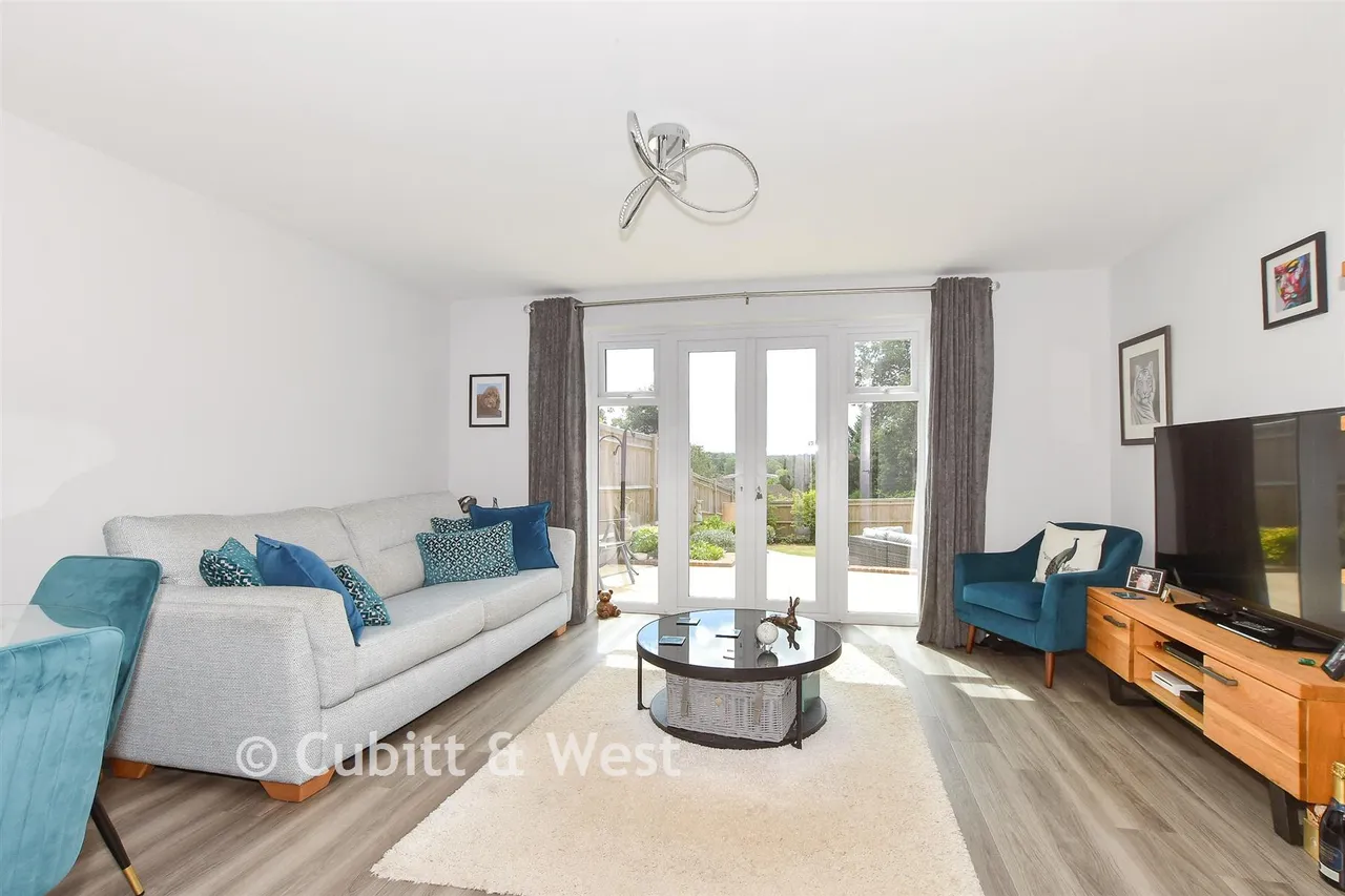 Town Wood Close, Lindfield, RH16, photo 2