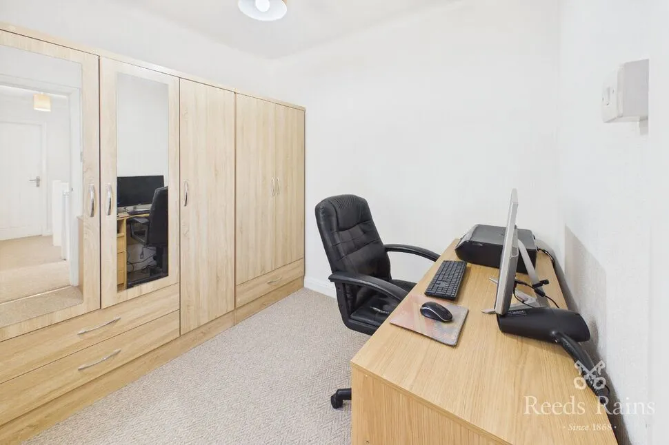 Russell Court, Rhyl, Denbighshire, LL18, photo 10