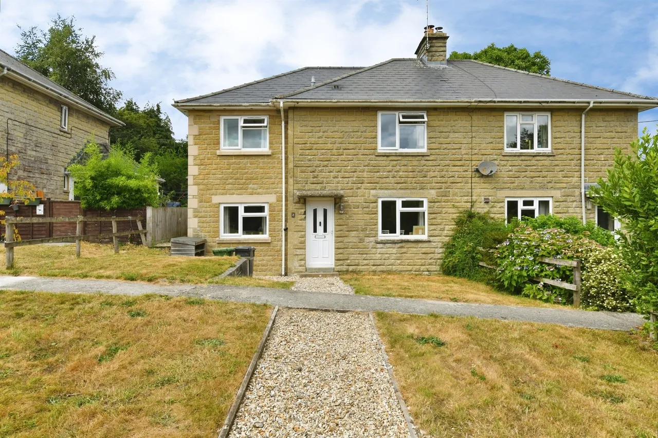 4 bed house for sale — Grove Close, Pen Selwood, Wincanton