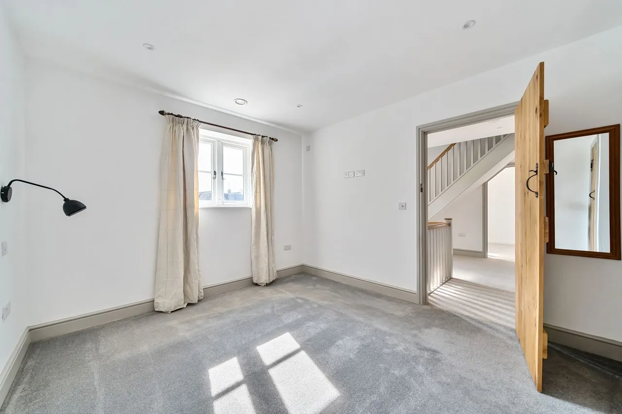Silver Street, South Cerney, GL7, photo 11