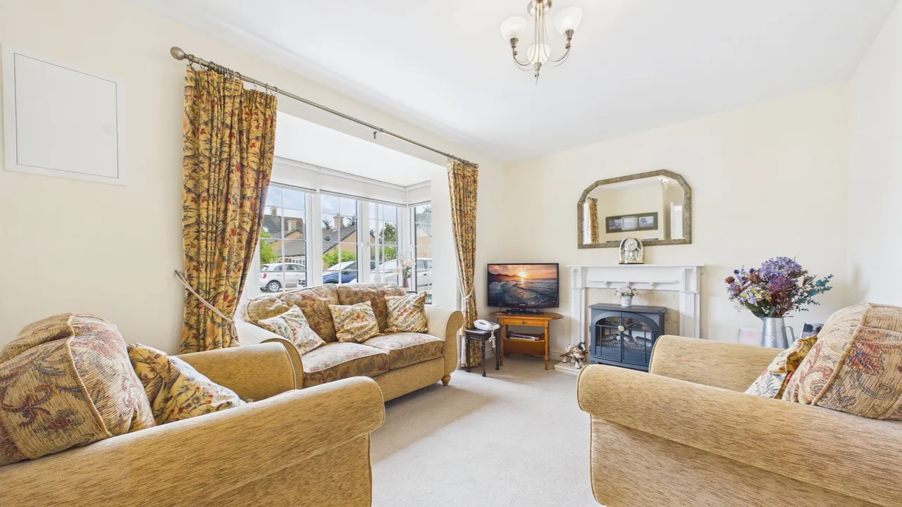 Mayfield Gardens, BASTON, MARKET DEEPING, PE6, photo 5