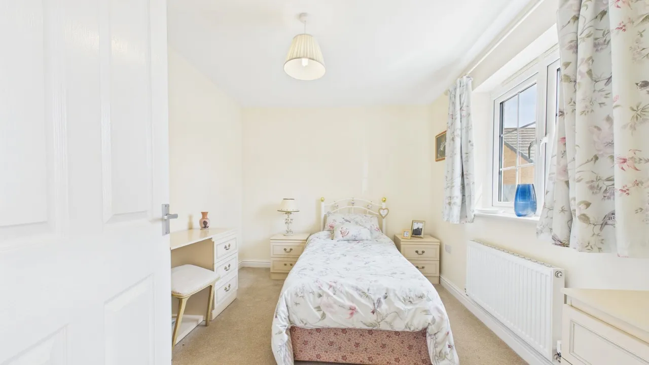 Mayfield Gardens, BASTON, MARKET DEEPING, PE6, photo 10
