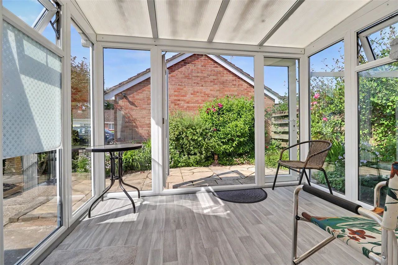 Russell Close, Landkey, EX32, photo 4
