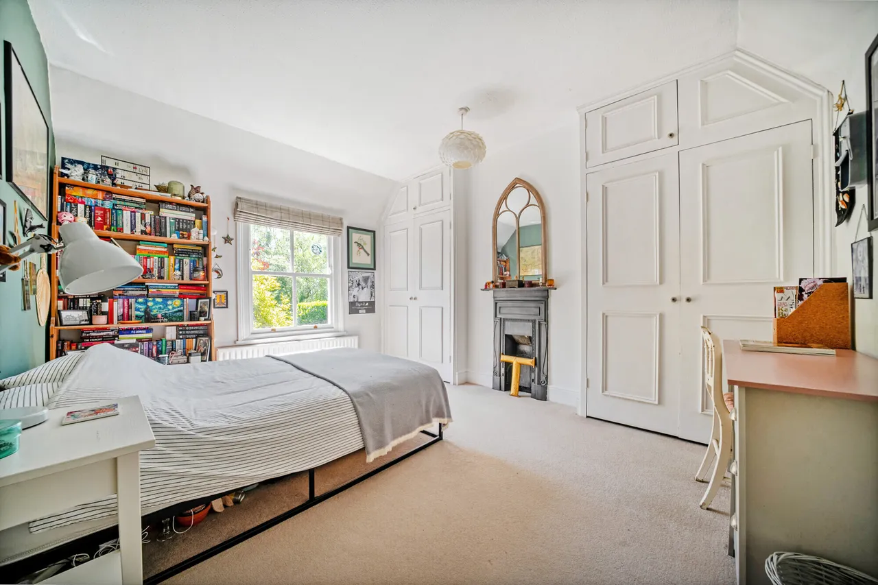 London Road, Rake, GU33, photo 11