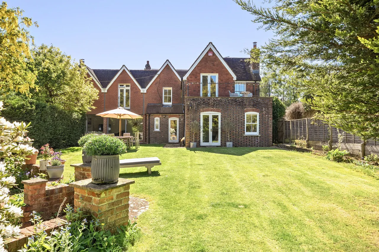 London Road, Rake, GU33, photo 2
