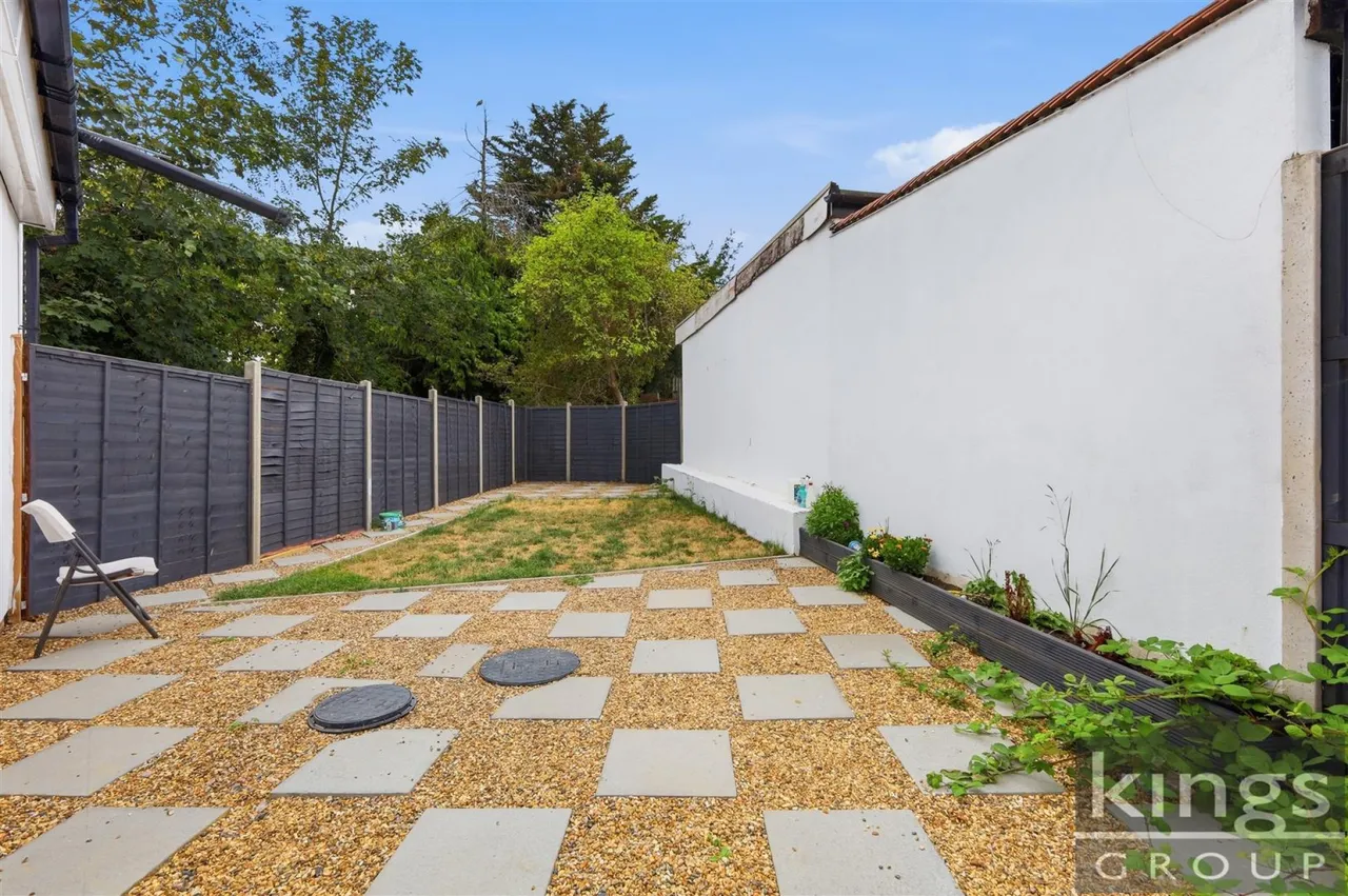 Brodie Road, Enfield, photo 4