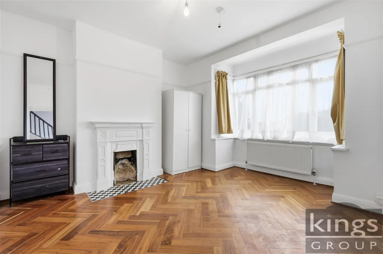 Brodie Road, Enfield, photo 6