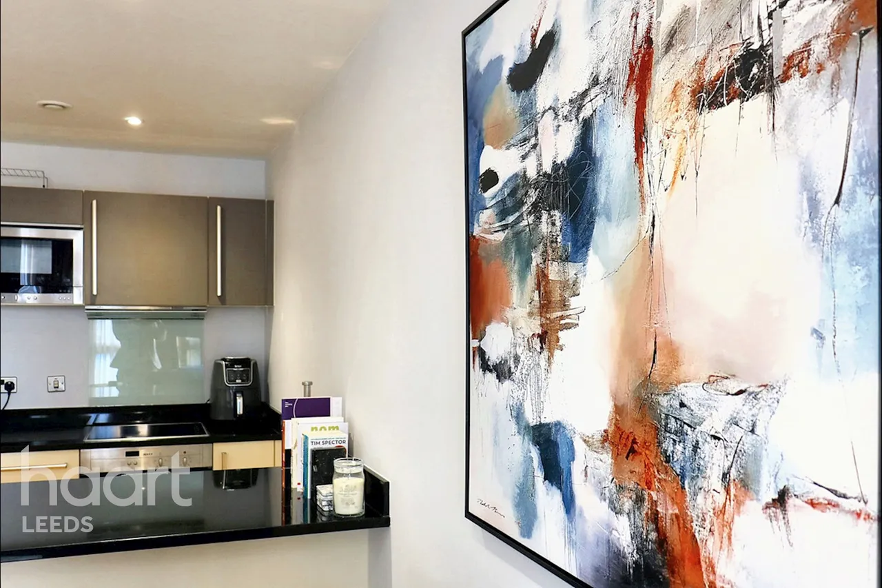 Wharf Approach, Leeds, LS1, photo 18