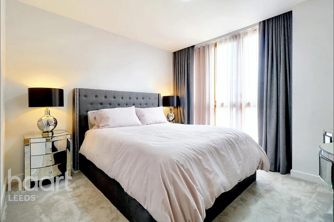 Wharf Approach, Leeds, LS1, photo 14