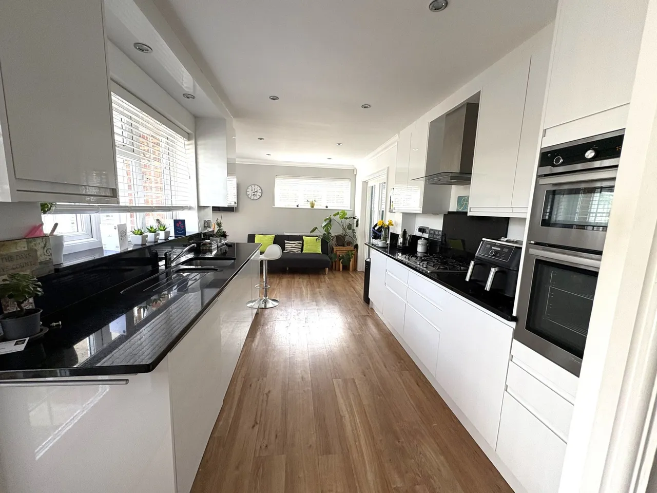 Balmoral, Cranbrook Drive, Maidenhead, Berkshire, photo 3