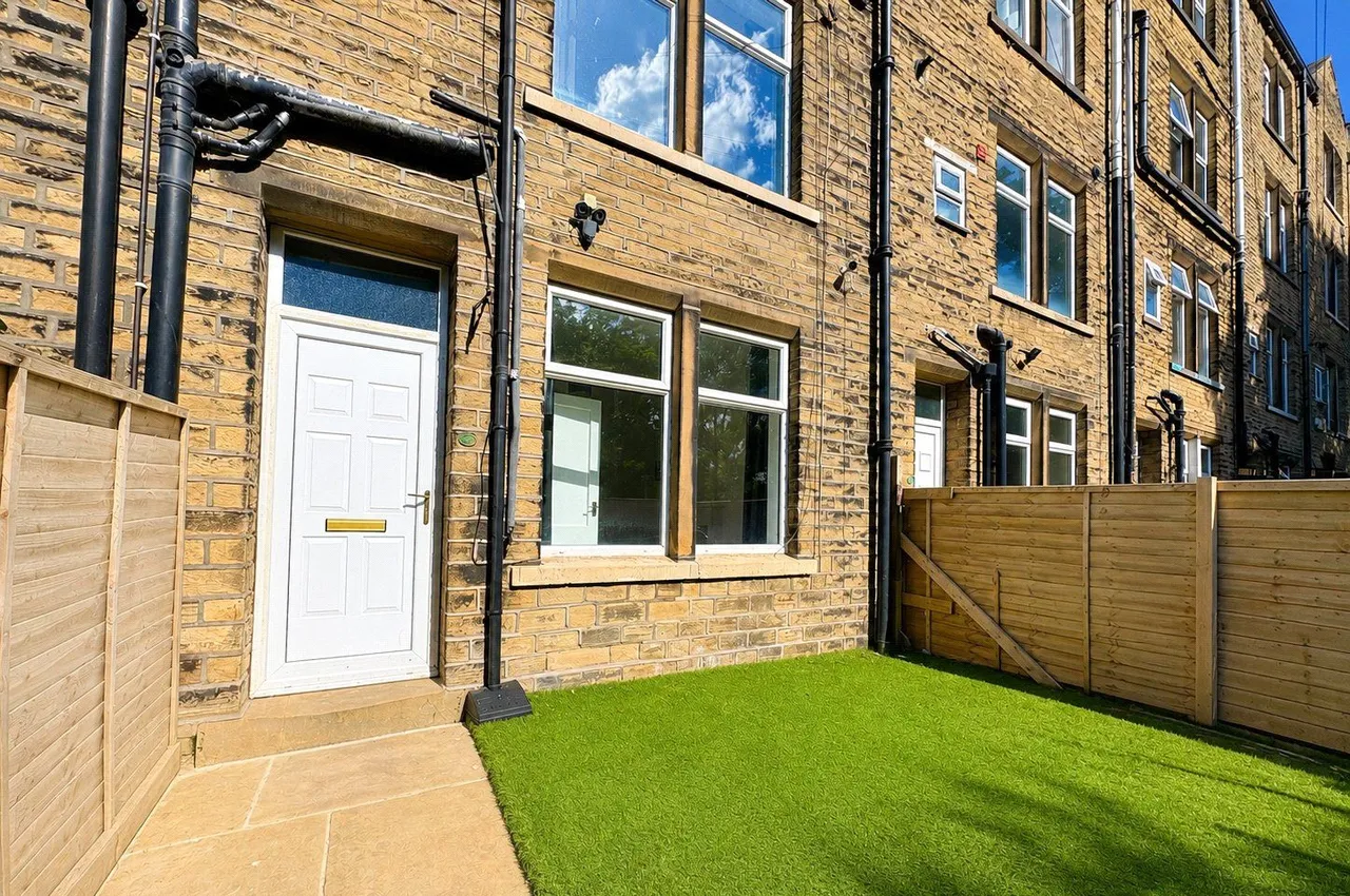 1 bed house for sale, Stoney Royd Terrace, Halifax, HX3