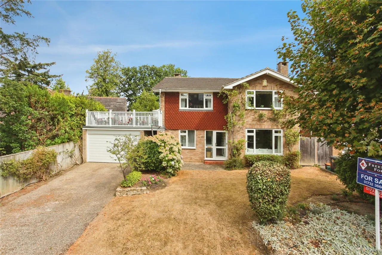 4 bed house for sale, Dry Hill Road, Tonbridge, TN9