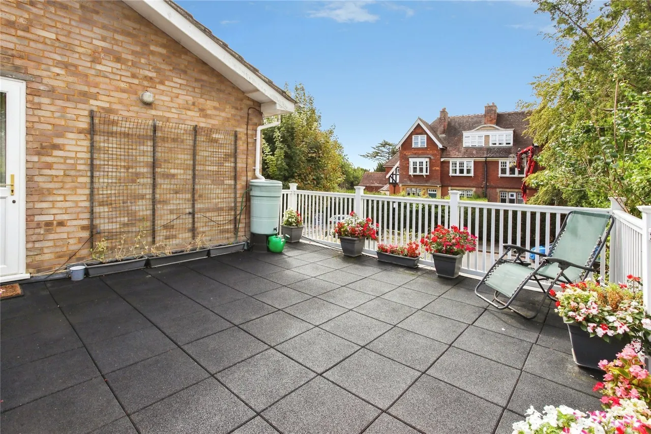 Dry Hill Road, Tonbridge, TN9, photo 7