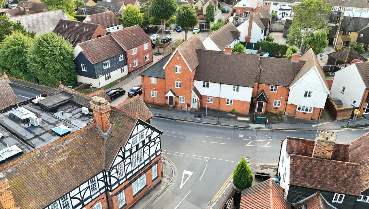 2 bed house for sale, Market Place, Abridge, RM4