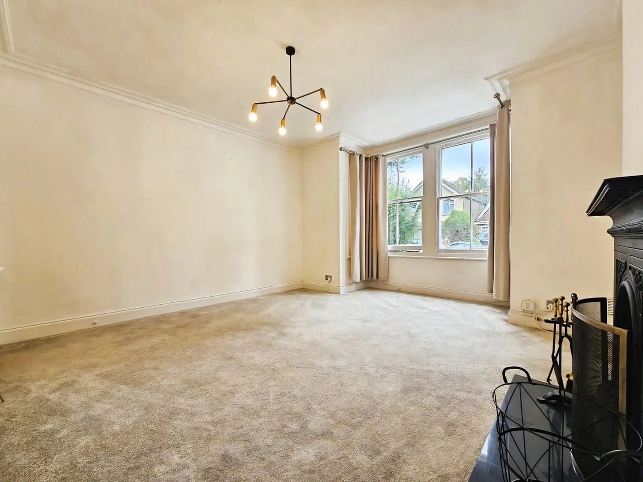 Avenue Road, Staines-upon-Thames, TW18, photo 5