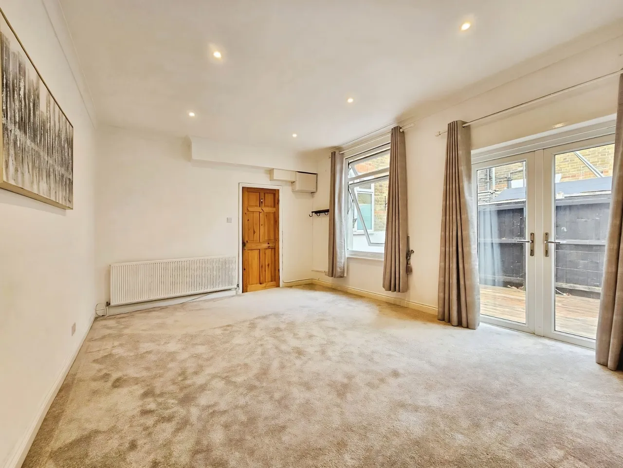 Avenue Road, Staines-upon-Thames, TW18, photo 7