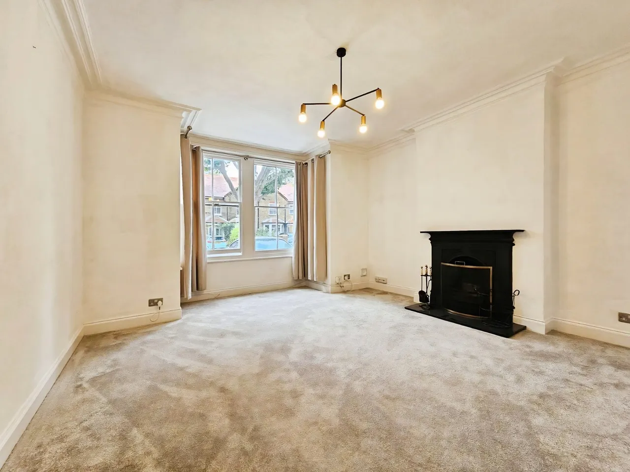 Avenue Road, Staines-upon-Thames, TW18, photo 4