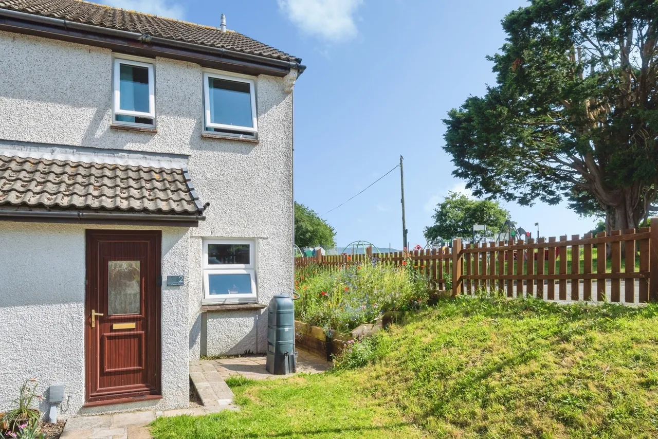 Cedar Drive, Torpoint, PL11, photo 12