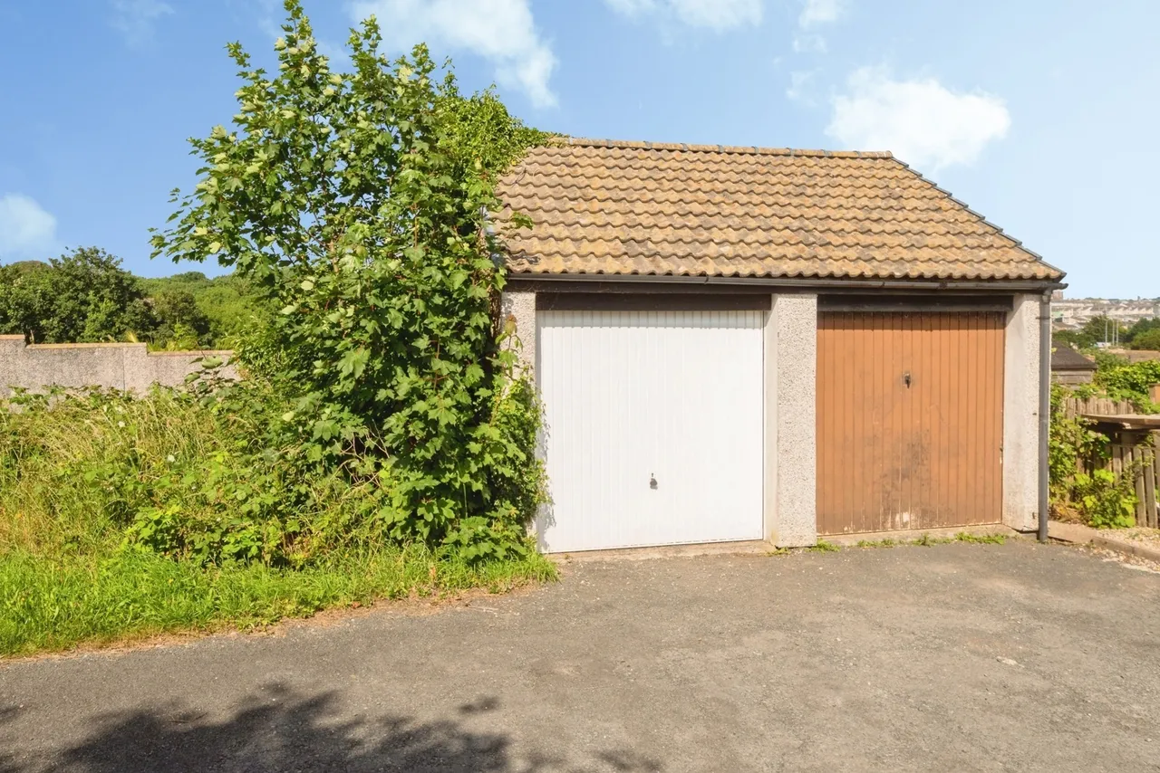 Cedar Drive, Torpoint, PL11, photo 13