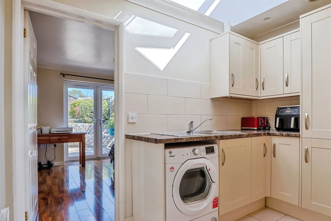 Bader Road, Canford Heath, BH17, photo 7