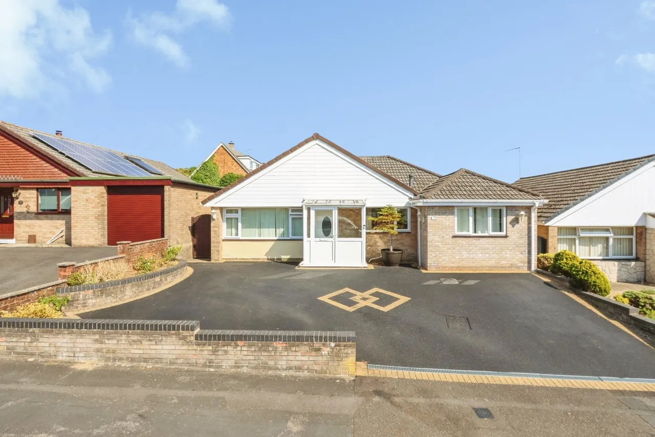 4 bed house for sale, Bader Road, Canford Heath, BH17