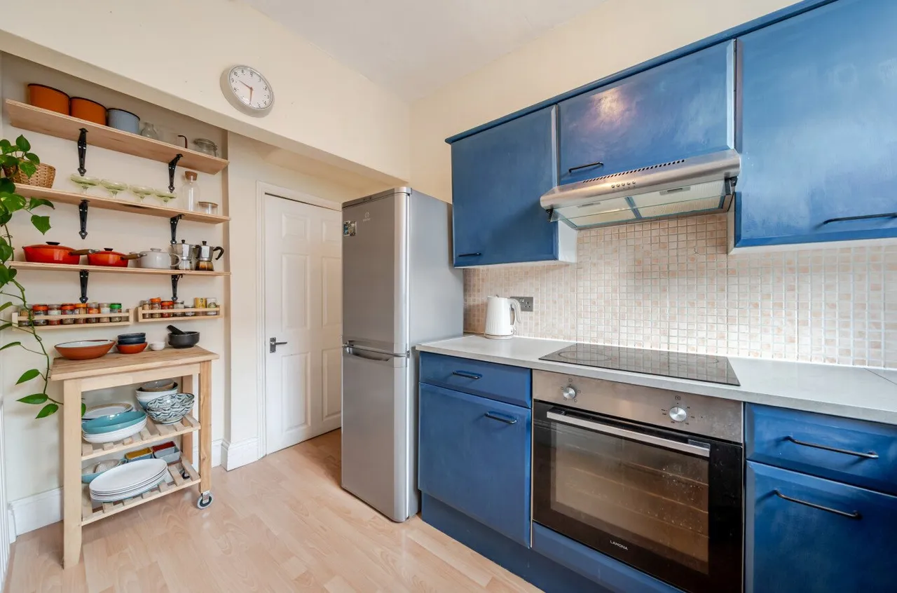 Pembroke Road, Pudsey, LS28, photo 5