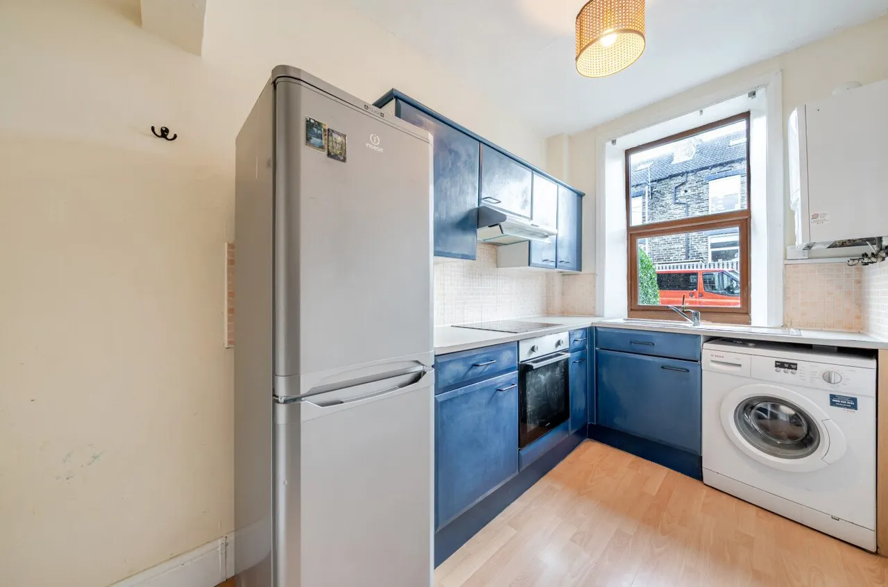 Pembroke Road, Pudsey, LS28, photo 4