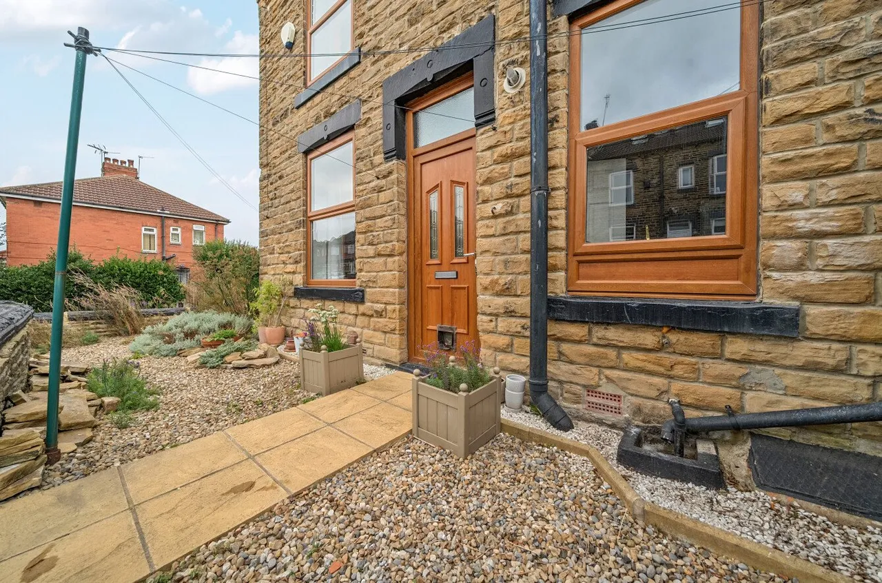 Pembroke Road, Pudsey, LS28, photo 10
