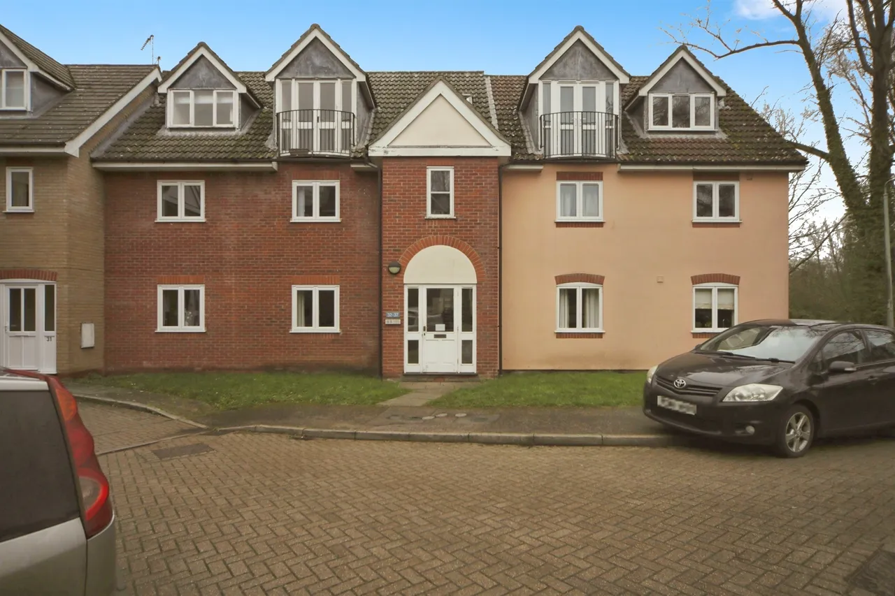 2 bed flat for sale — Gipping Place, Stowmarket