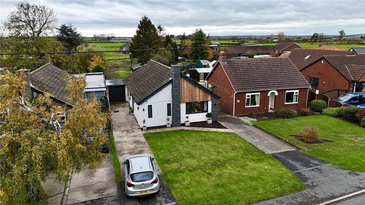 5 bed house for sale, Brigg Road, Messingham, DN17