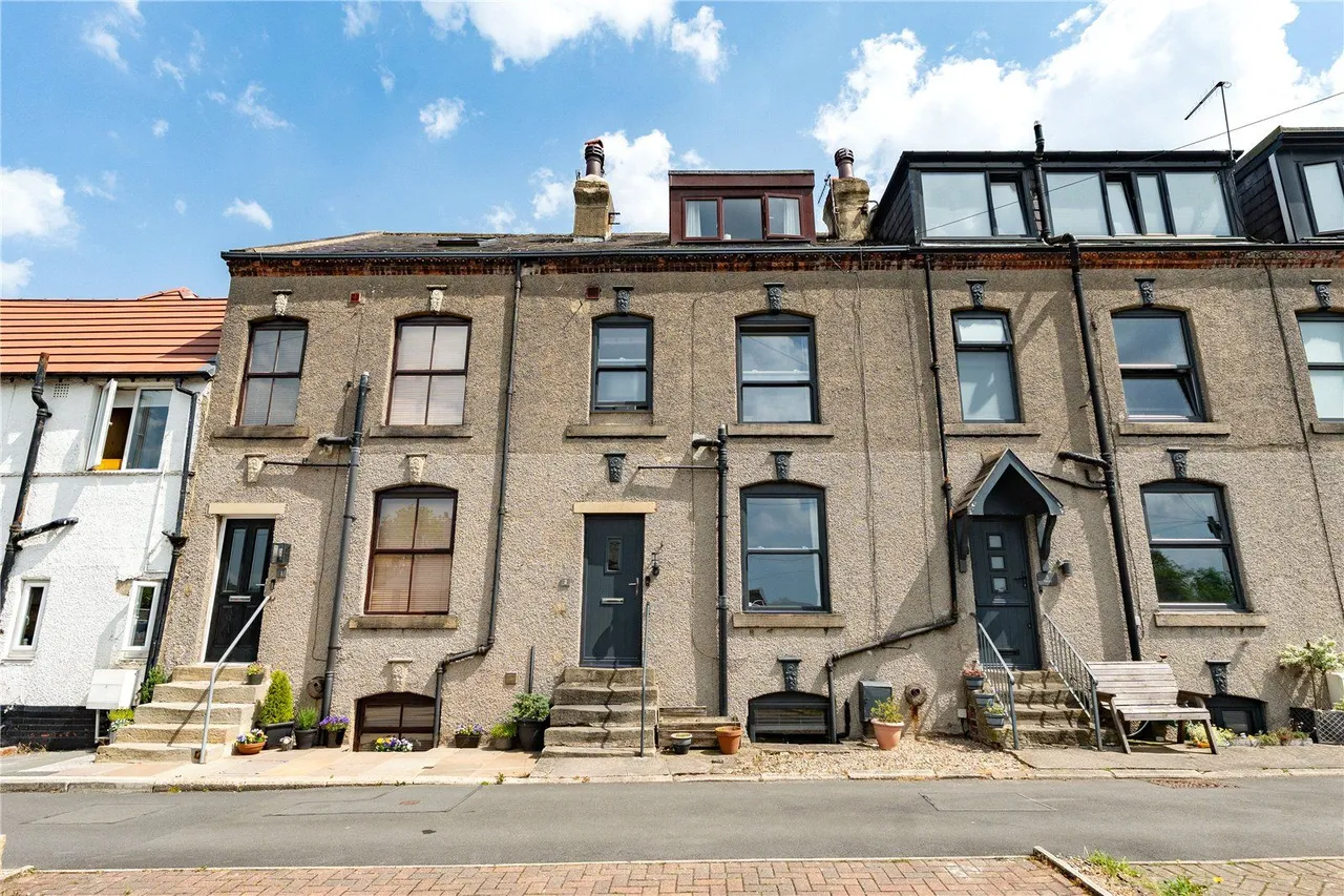 2 bed house for sale, Sunset Terrace, Ilkley, LS29