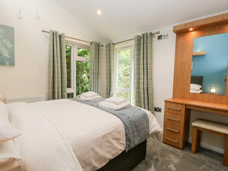 Grange-over-sands, LA11, photo 15