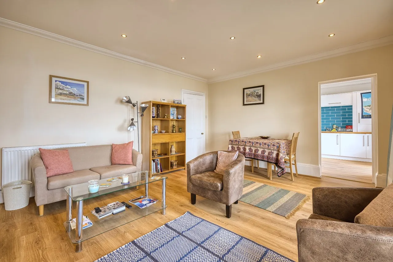 Queens Gardens, Broadstairs, CT10, photo 3