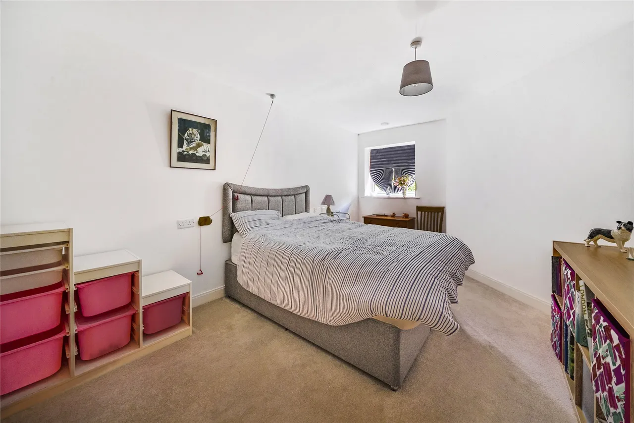 St. Giles Mews, Stony Stratford, MK11, photo 6