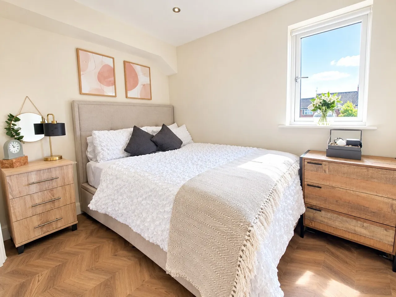 Waddington Close, EN1, photo 3