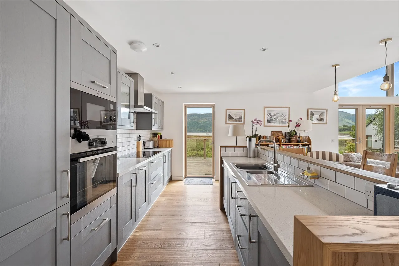 Slumbay House, Church Street, Lochcarron, Strathcarron, IV54 8YP, photo 6