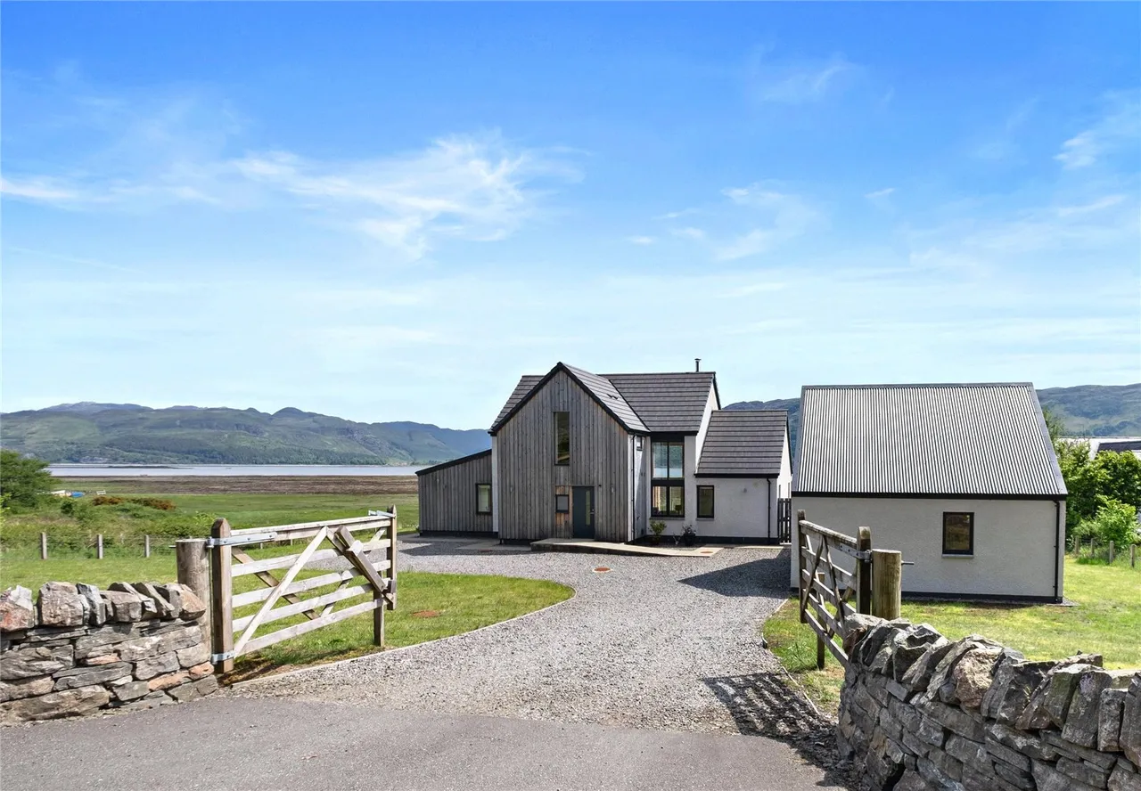 Slumbay House, Church Street, Lochcarron, Strathcarron, IV54 8YP, photo 18